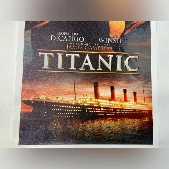Titanic  - Canvas Poster 13”w x 19”h 🚢🧊 - Picture 3 of 6